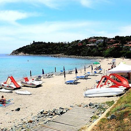 Villetta Il Faro Sul Mare Àrbatax Buitenkant foto