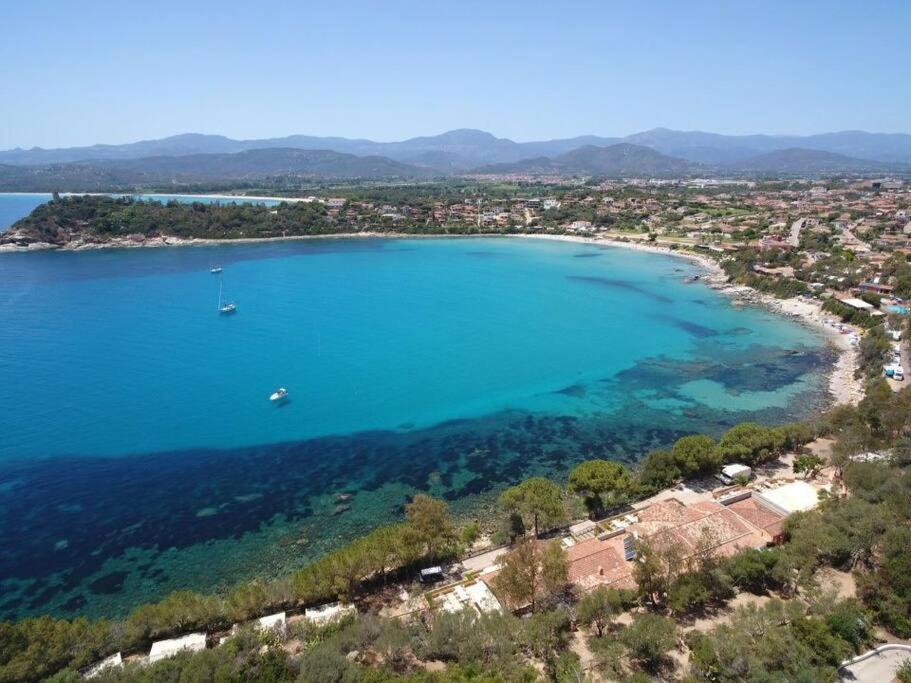 Villetta Il Faro Sul Mare Àrbatax Buitenkant foto