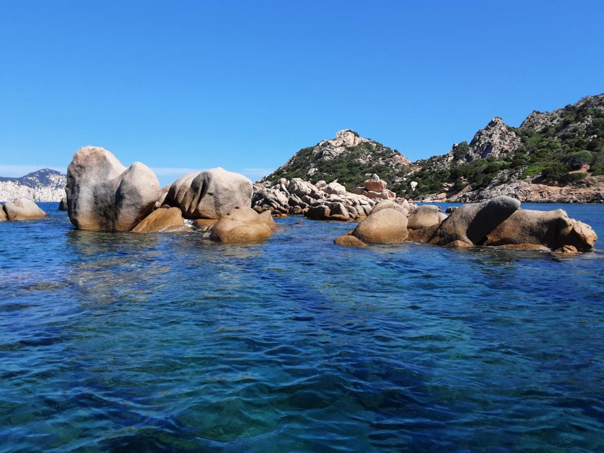 Villetta Il Faro Sul Mare Àrbatax Buitenkant foto