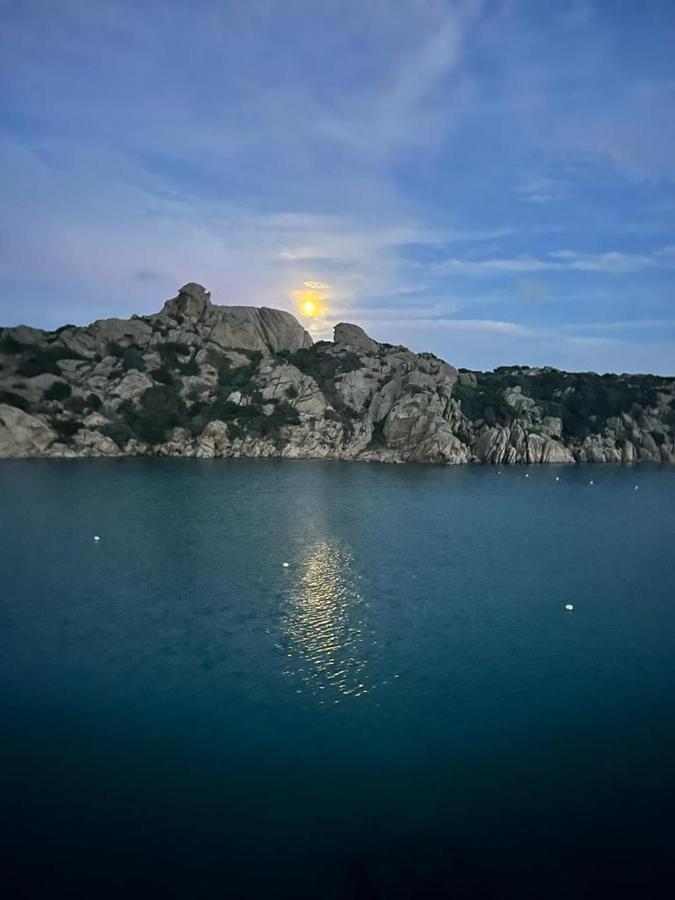 Villetta Il Faro Sul Mare Àrbatax Buitenkant foto