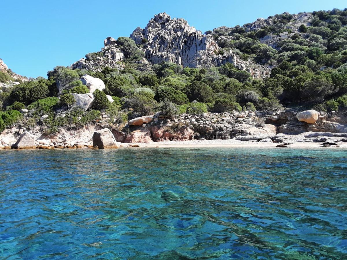 Villetta Il Faro Sul Mare Àrbatax Buitenkant foto