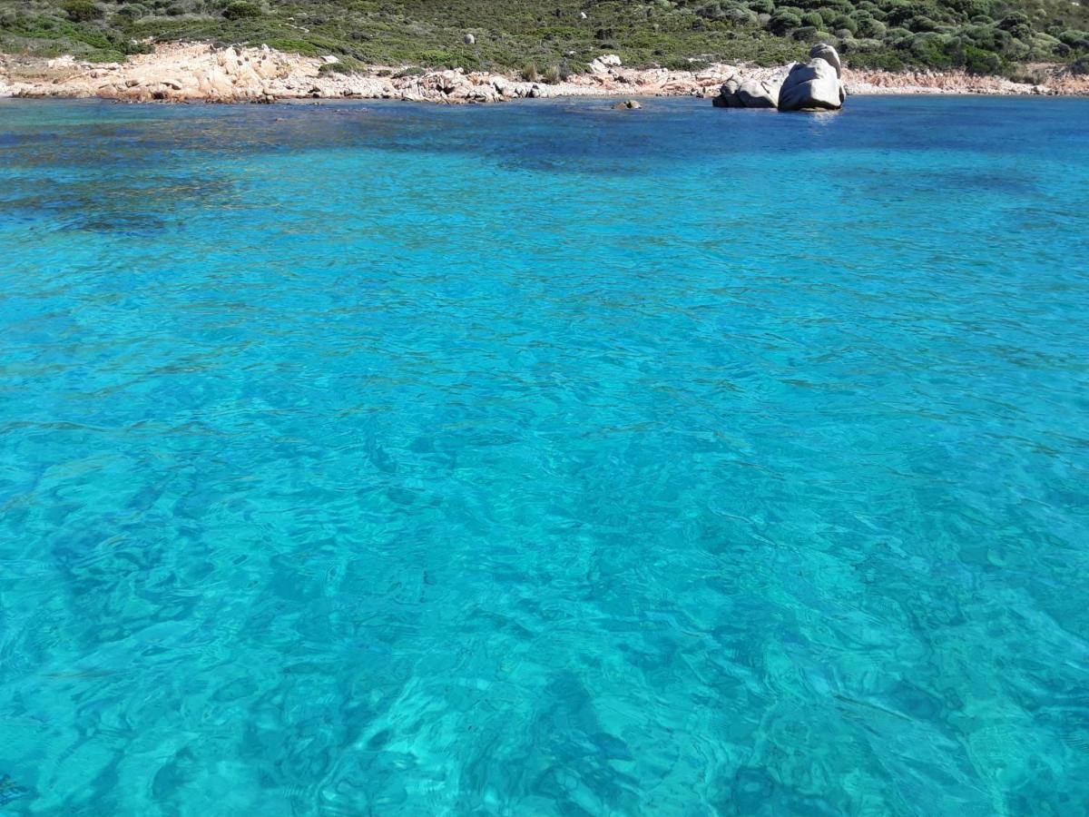 Villetta Il Faro Sul Mare Àrbatax Buitenkant foto